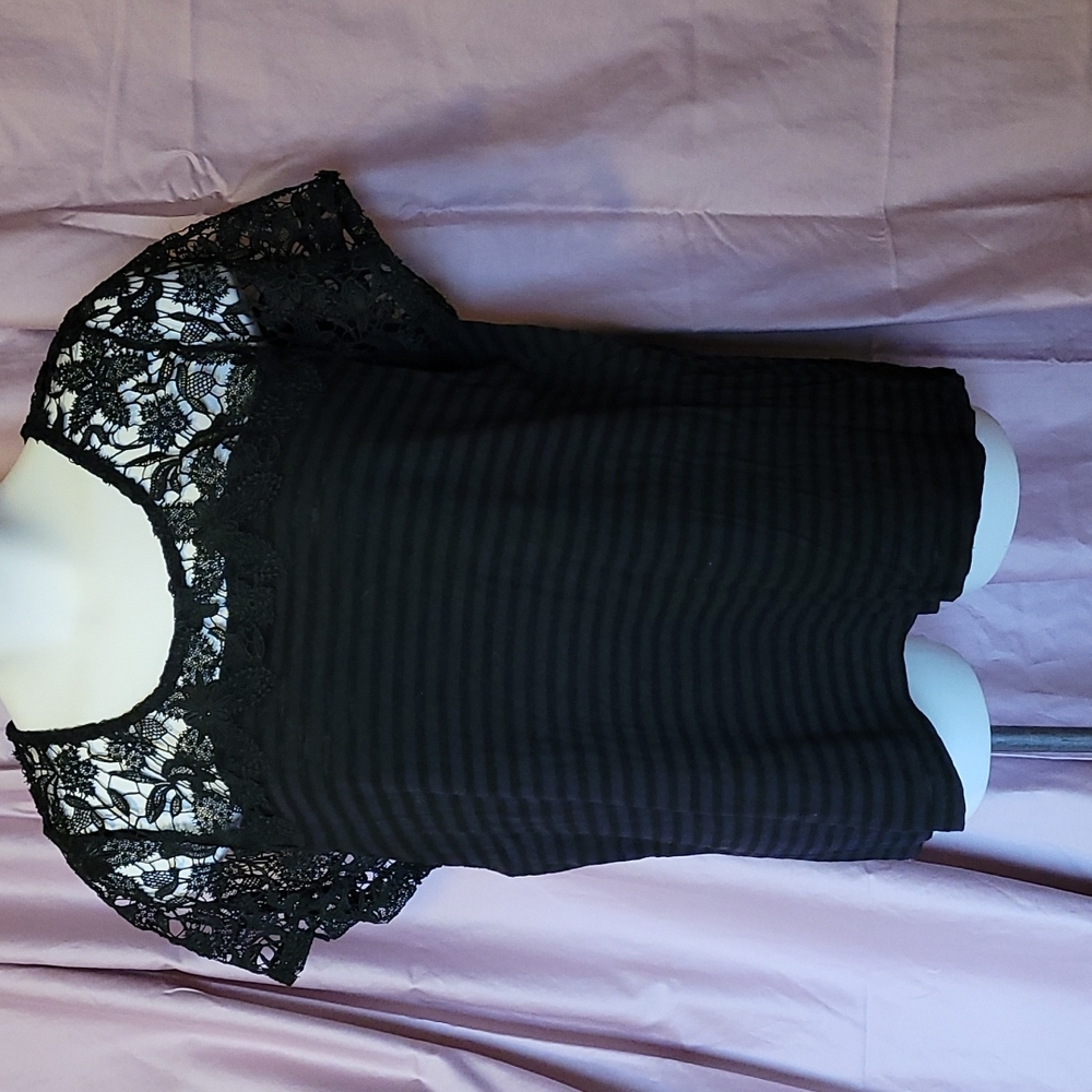 Black lane bryant 26/28 lace striped t-shirt